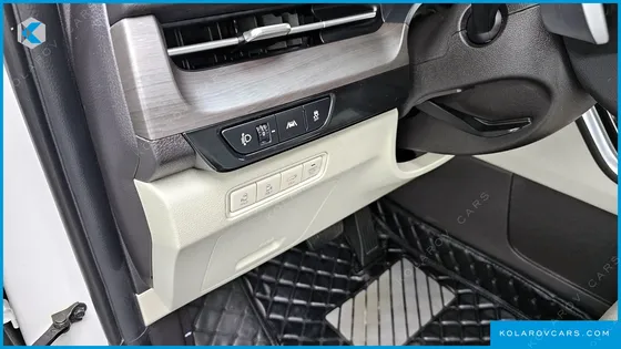 KIA CARNIVAL DIESEL 9-SEATER NOBLESSE