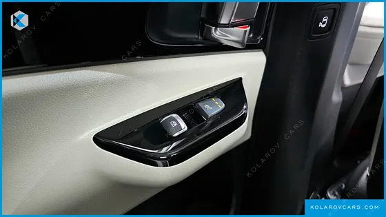 KIA CARNIVAL DIESEL 9-SEATER NOBLESSE
