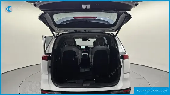 KIA CARNIVAL DIESEL 9-SEATER NOBLESSE