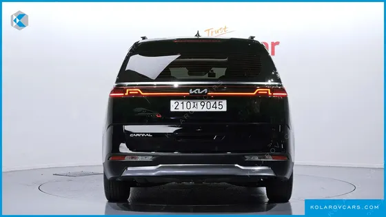KIA CARNIVAL GASOLINE 9-SEATER NOBLESSE