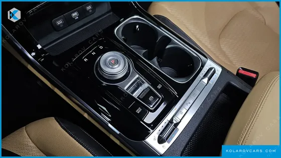 KIA CARNIVAL GASOLINE 9-SEATER NOBLESSE