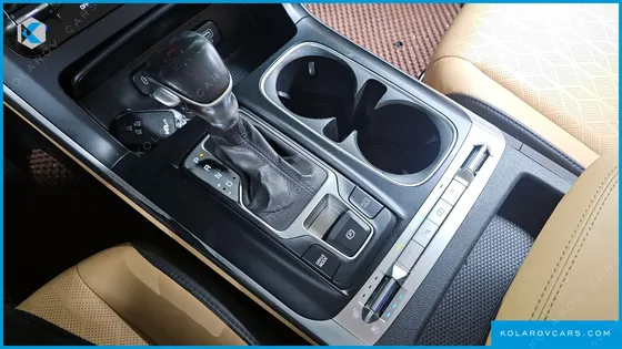 KIA CARNIVAL DIESEL 9-SEATER PRESTIGE