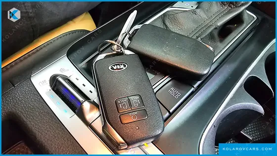 KIA CARNIVAL DIESEL 9-SEATER PRESTIGE