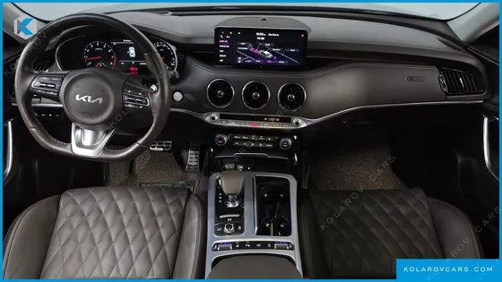 KIA STINGER 2.5 AWD MASTERS