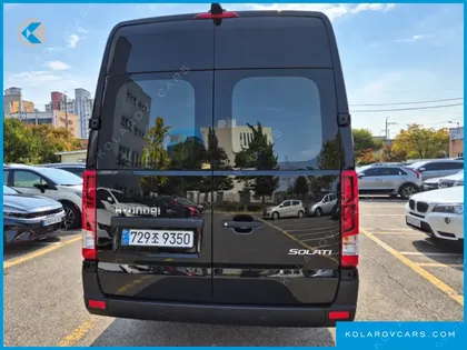 HYUNDAI SOLATI 15-SEATER