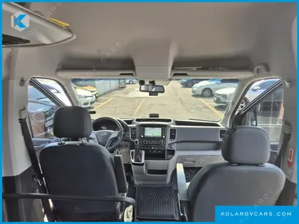 HYUNDAI SOLATI 15-SEATER