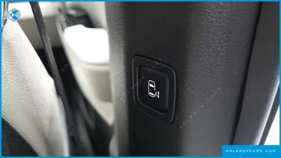 KIA CARNIVAL DIESEL 9-SEATER HI-LIMOUSINE(SPECIAL VEHICLE)