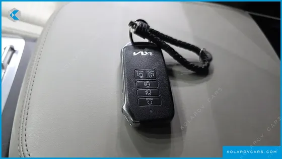KIA CARNIVAL DIESEL 9-SEATER HI-LIMOUSINE(SPECIAL VEHICLE)