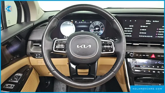 KIA CARNIVAL GASOLINE 9-SEATER SIGNATURE