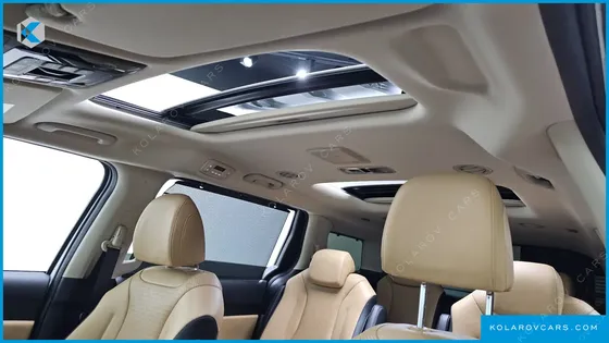 KIA CARNIVAL GASOLINE 9-SEATER SIGNATURE