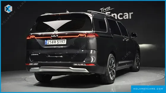 KIA CARNIVAL DIESEL 7-SEATER OUTDOOR