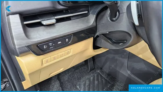 KIA CARNIVAL DIESEL 7-SEATER OUTDOOR