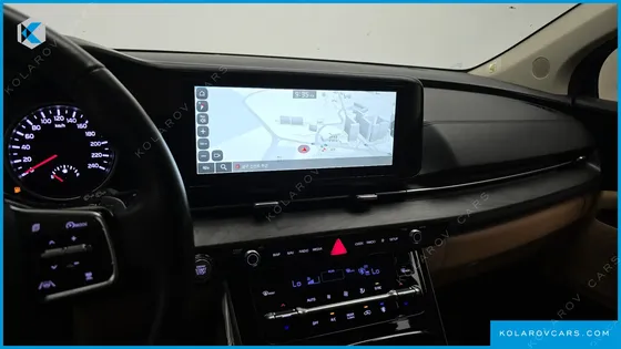 KIA CARNIVAL GASOLINE 9-SEATER NOBLESSE