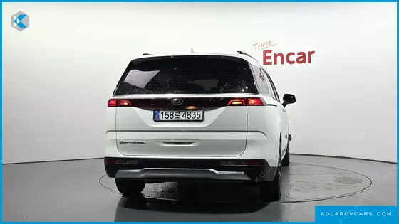 KIA CARNIVAL DIESEL 9-SEATER SIGNATURE
