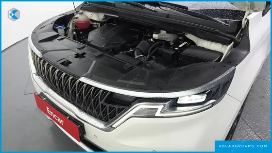KIA CARNIVAL DIESEL 9-SEATER SIGNATURE