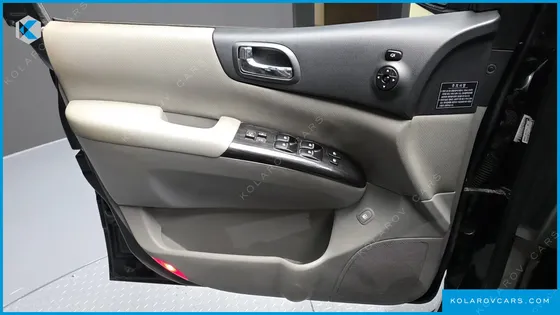KIA CARNIVAL NEW CARNIVAL LIMOUSINE GLX