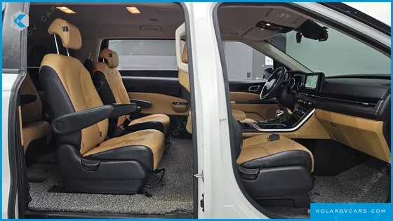 KIA CARNIVAL DIESEL 9-SEATER PRESTIGE