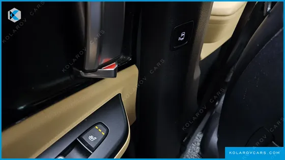 KIA CARNIVAL DIESEL 9-SEATER PRESTIGE