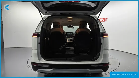 KIA CARNIVAL DIESEL 9-SEATER PRESTIGE