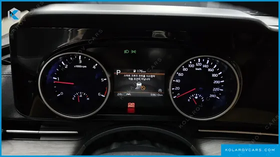 KIA CARNIVAL DIESEL 9-SEATER NOBLESSE