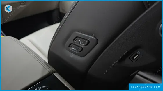 KIA CARNIVAL DIESEL 9-SEATER HI-LIMOUSINE