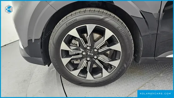 KIA CARNIVAL DIESEL 9-SEATER NOBLESSE