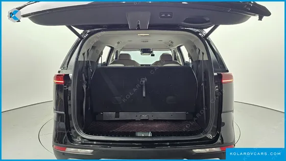 KIA CARNIVAL DIESEL 9-SEATER NOBLESSE