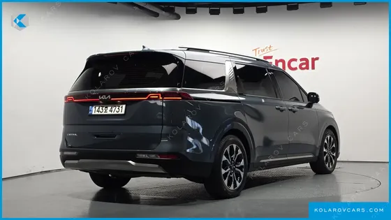 KIA CARNIVAL DIESEL 7-SEATER SIGNATURE