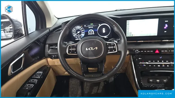 KIA CARNIVAL DIESEL 7-SEATER SIGNATURE