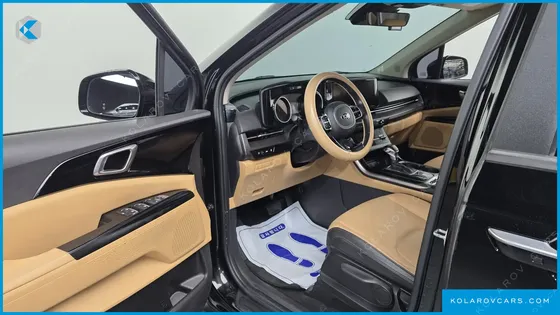 KIA CARNIVAL DIESEL 9-SEATER PRESTIGE