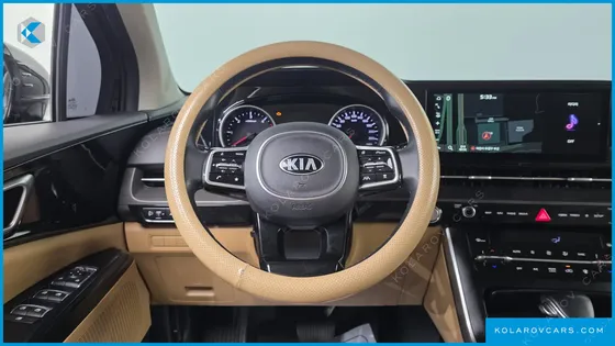 KIA CARNIVAL DIESEL 9-SEATER PRESTIGE