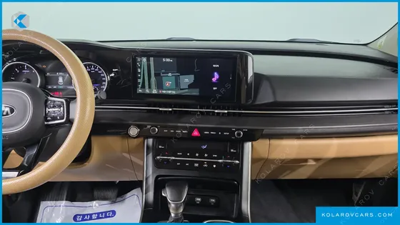 KIA CARNIVAL DIESEL 9-SEATER PRESTIGE