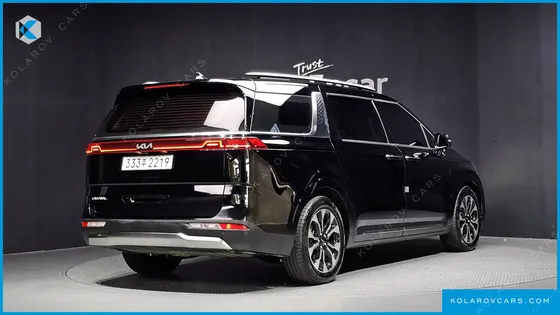 KIA CARNIVAL GASOLINE 9-SEATER NOBLESSE