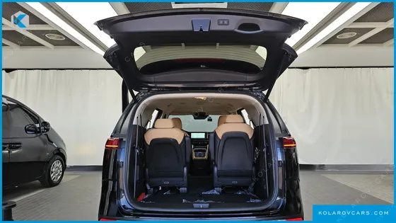 KIA CARNIVAL GASOLINE 9-SEATER NOBLESSE