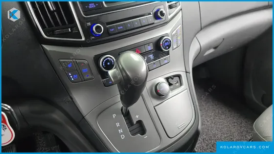 HYUNDAI STAREX 4WD CAMPING CAR