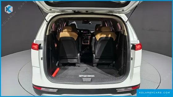 KIA CARNIVAL DIESEL 9-SEATER PRESTIGE