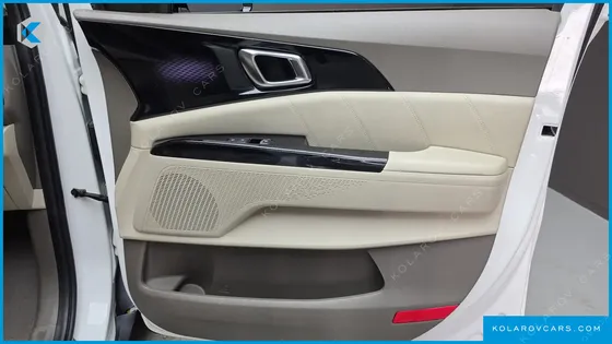 KIA CARNIVAL DIESEL 9-SEATER SIGNATURE