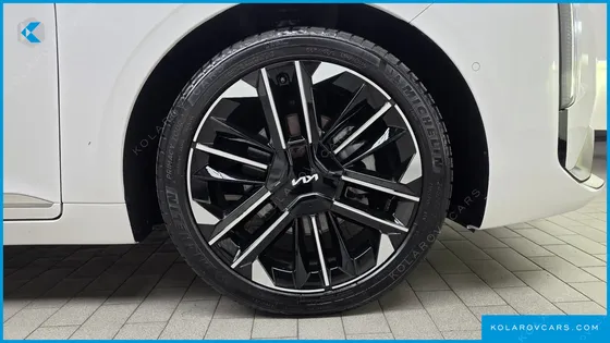 KIA K8 SIGNATURE