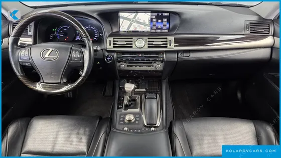 LEXUS LS 5-SEATS OTTOMAN