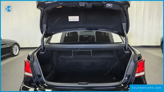 LEXUS LS 5-SEATS OTTOMAN
