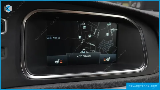 VOLVO V40 D4