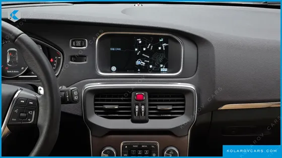 VOLVO V40 D4