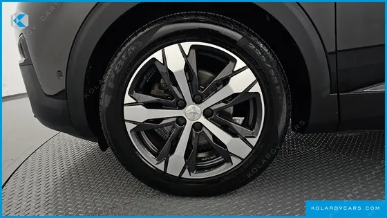 PEUGEOT 5008 1.6 BLUEHDI GT LINE