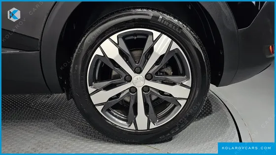 PEUGEOT 5008 1.6 BLUEHDI GT LINE