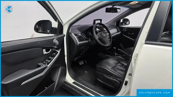 KGM - SSANGYONG KORANDO 2.0 RX 4WD