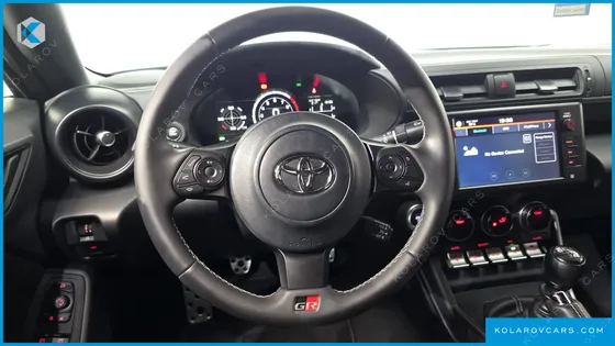 TOYOTA 86 2.4 PREMIUM