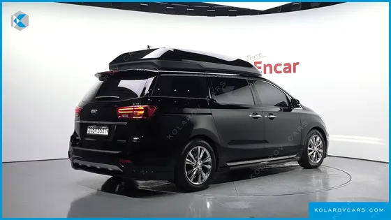 KIA CARNIVAL GASOLINE 9-SEATER HI-LIMOUSINE