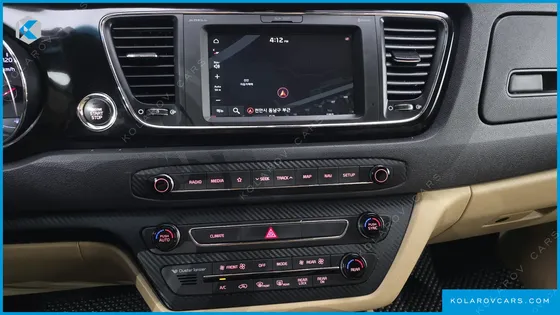 KIA CARNIVAL GASOLINE 9-SEATER HI-LIMOUSINE