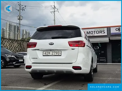 KIA CARNIVAL 9-SEATER NOBLESSE SPECIAL