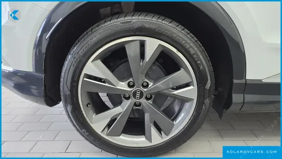 AUDI Q4 E-TRON 40 PREMIUM